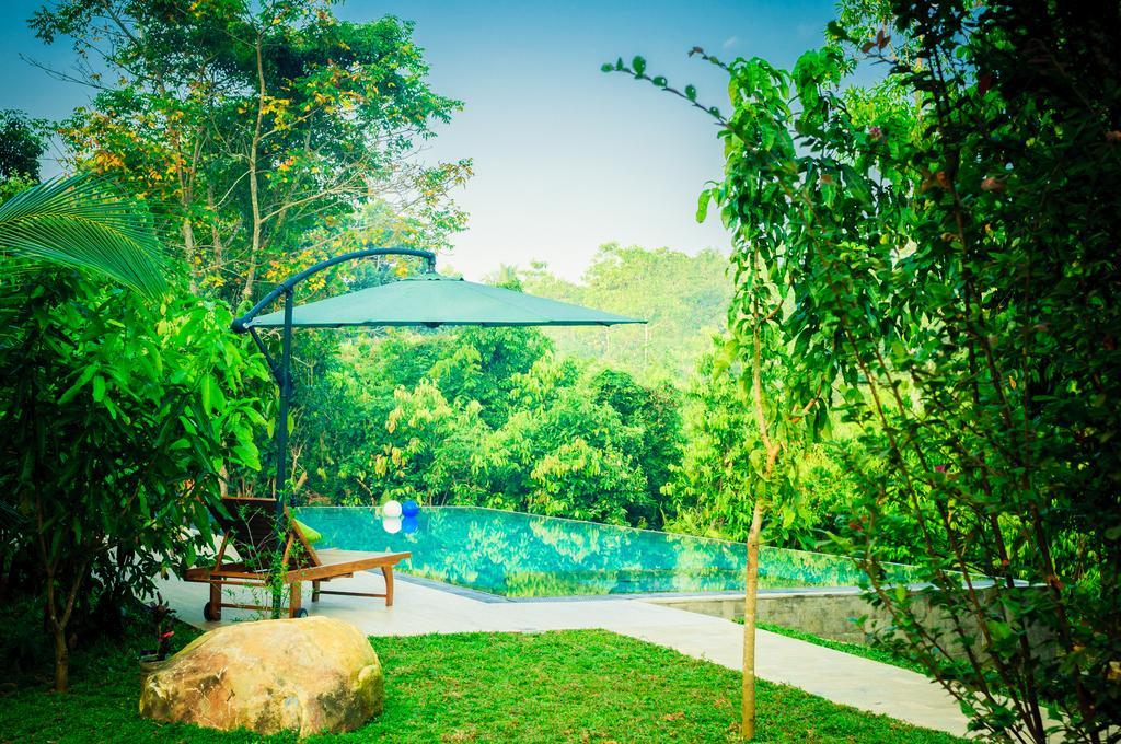 Garcinia Leaf Hotel Хикадува Екстериор снимка
