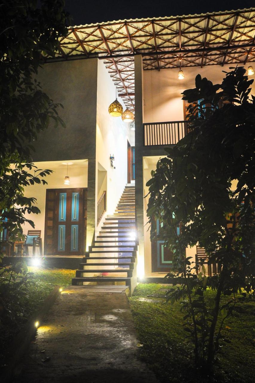 Garcinia Leaf Hotel Хикадува Екстериор снимка
